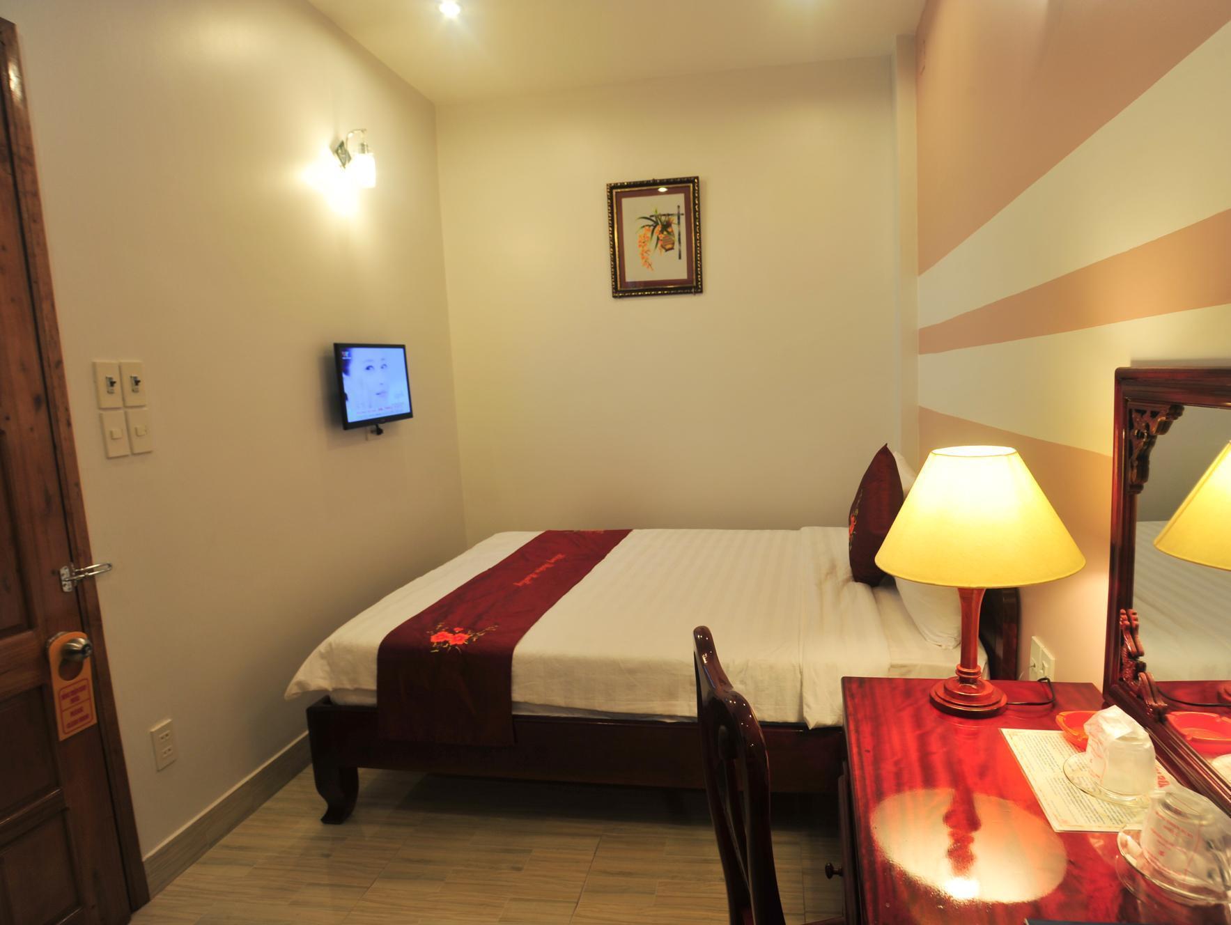 Hong Thien Ruby Hotel Хюэ Экстерьер фото