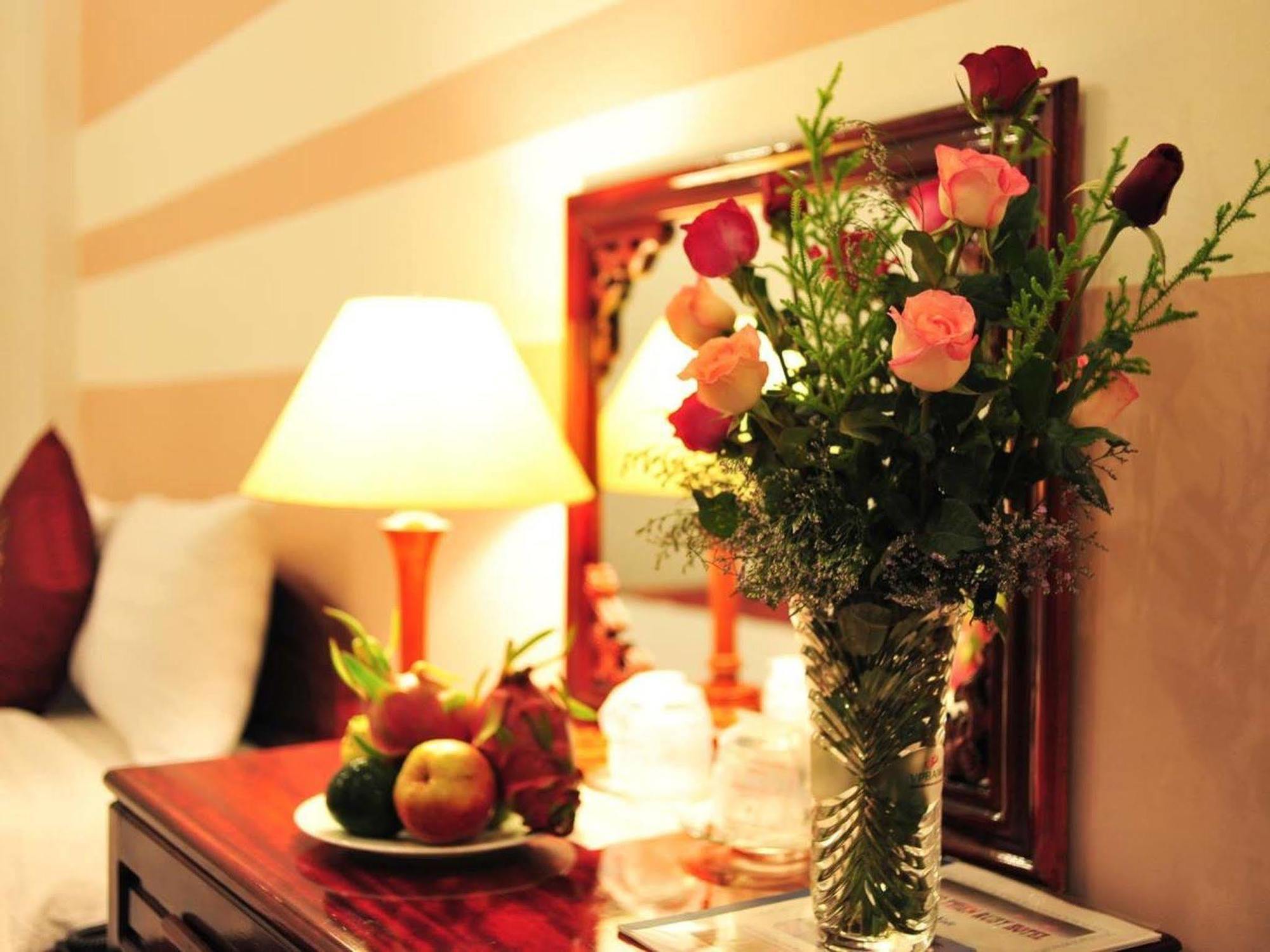 Hong Thien Ruby Hotel Хюэ Экстерьер фото